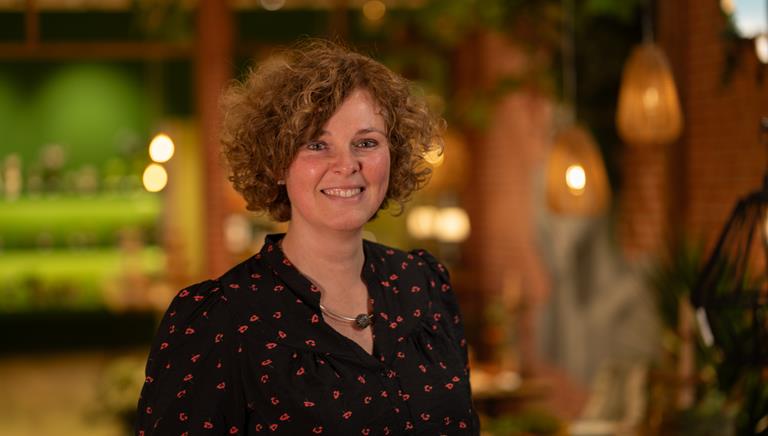 Anouk Bergsma Ontdek Anouk's werkdag bij Kaemingk